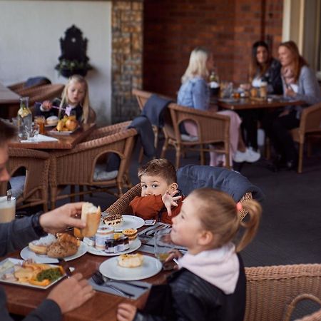 Hotel U Valdicke Brany Йичин Экстерьер фото